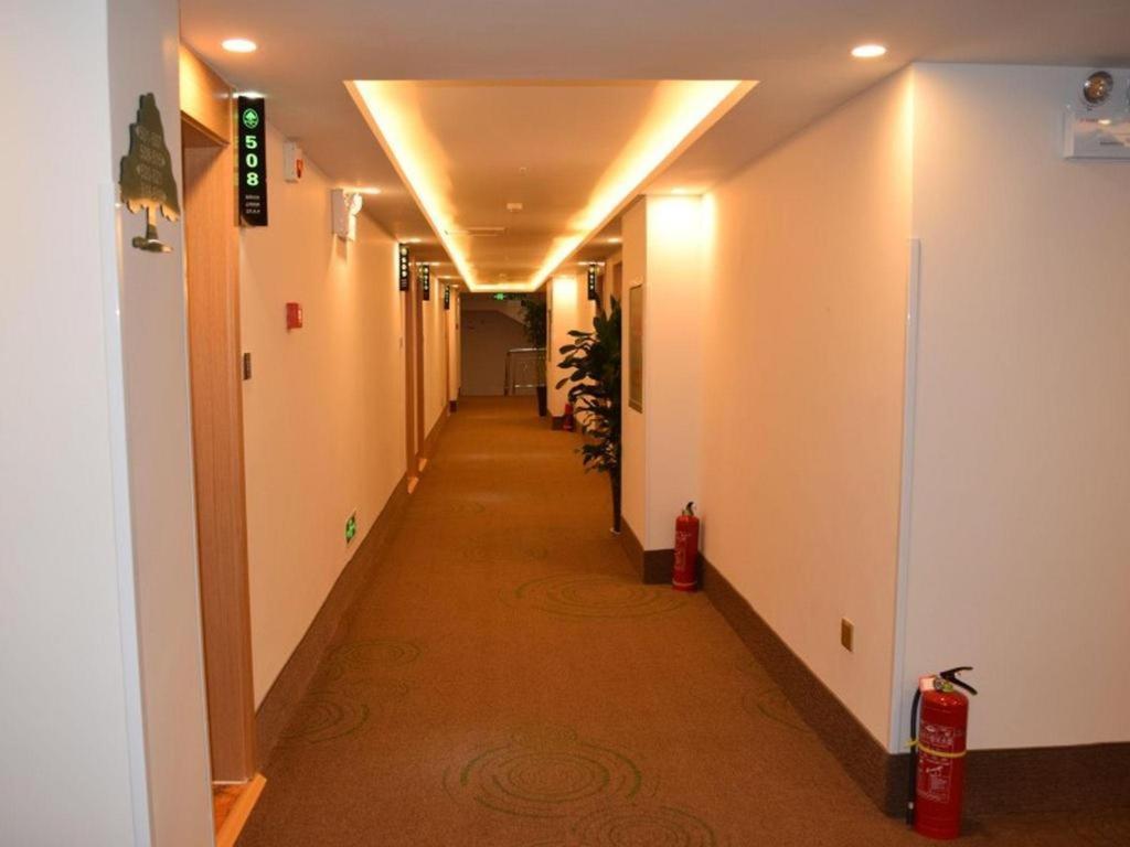 Greentree Inn Zhengzhou Xinzheng City Longhu Town Xiangyun Road Express Hotel Dış mekan fotoğraf