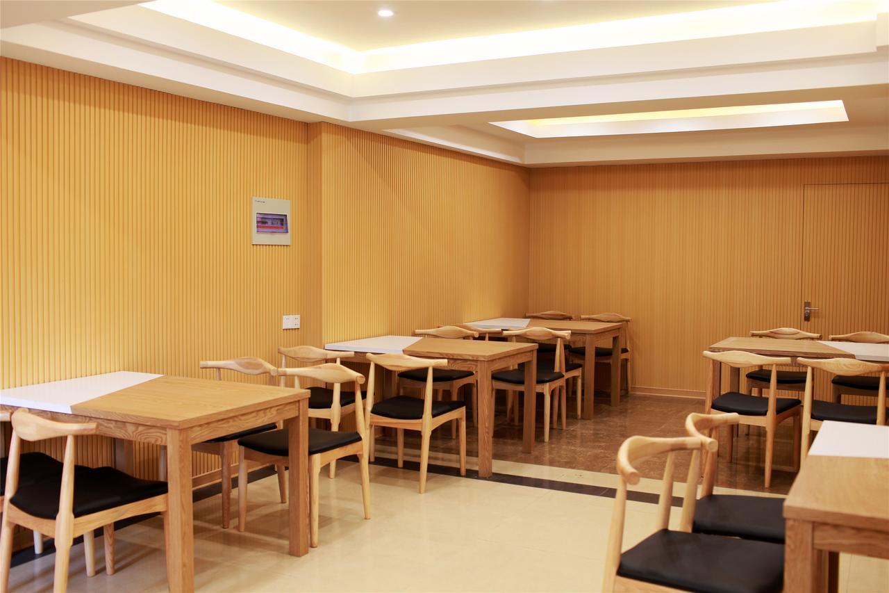 Greentree Inn Zhengzhou Xinzheng City Longhu Town Xiangyun Road Express Hotel Dış mekan fotoğraf