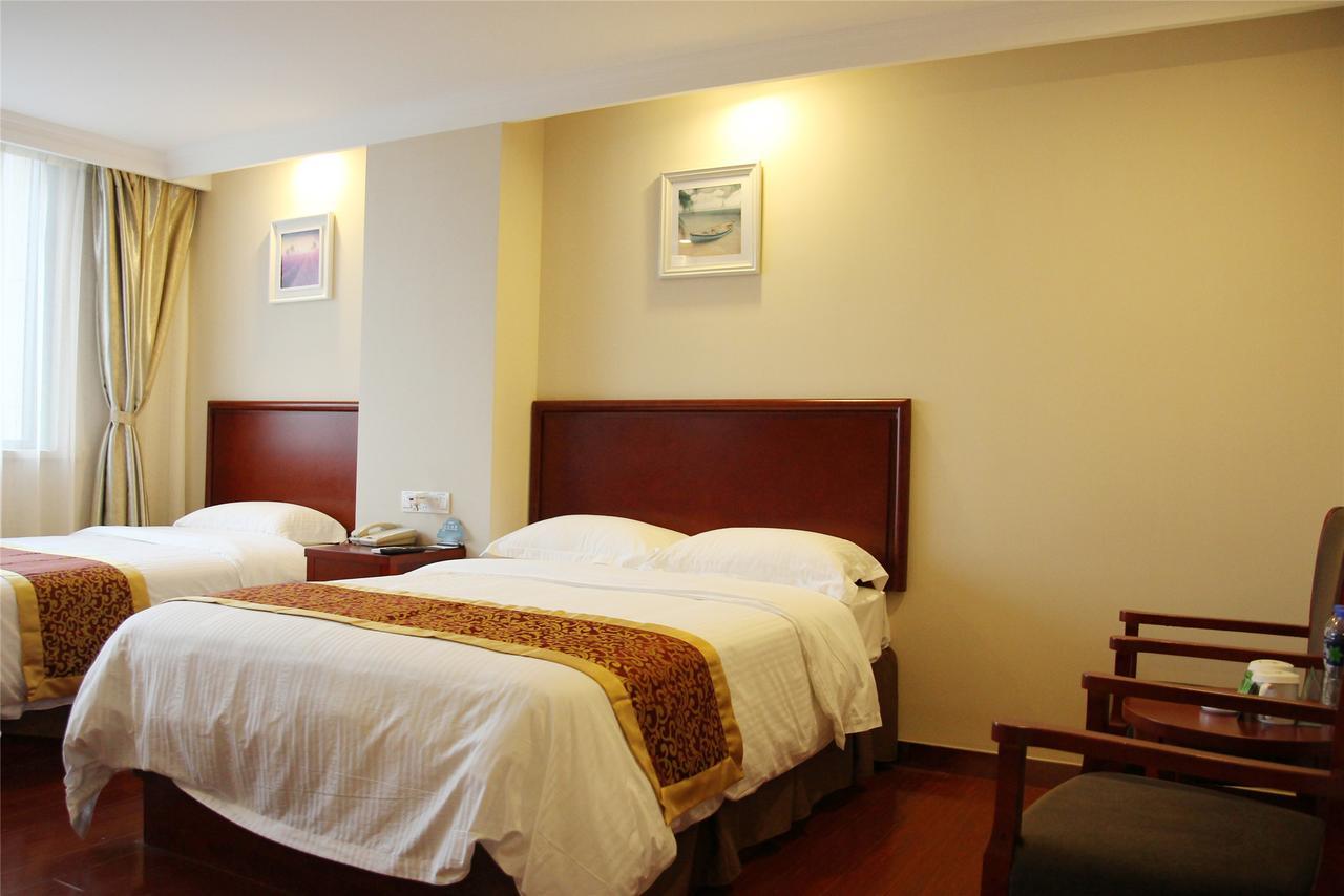 Greentree Inn Zhengzhou Xinzheng City Longhu Town Xiangyun Road Express Hotel Dış mekan fotoğraf