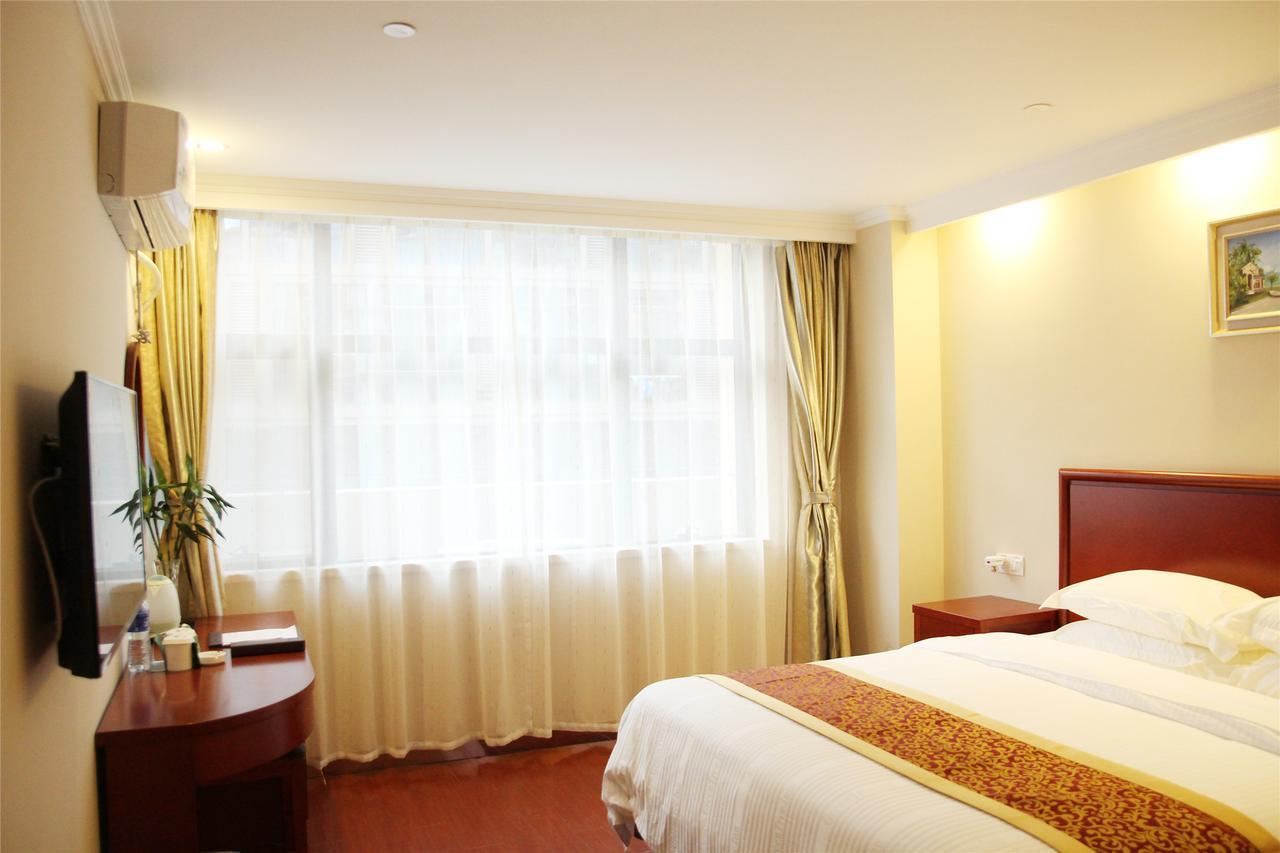 Greentree Inn Zhengzhou Xinzheng City Longhu Town Xiangyun Road Express Hotel Dış mekan fotoğraf